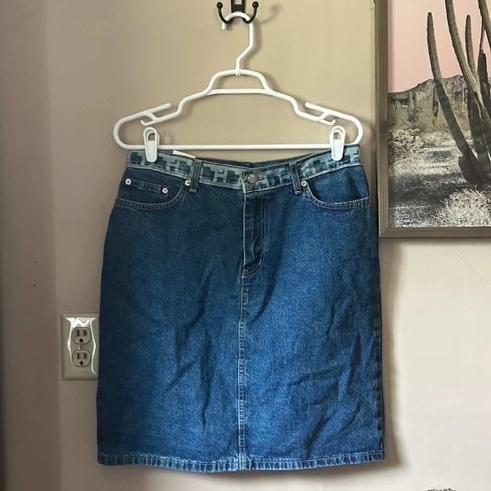 ❤️FINAL SALE❤️ NWT Y2K Tommy Hilfiger Blue Denim Knee Length Skirt Size 10